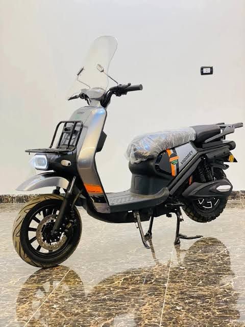 سكوتر كهربائي فيجوري ديمورا 2000 وات 6 مساعدين VIGOREY DEMORAL 2000W