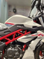 ⁦موتوسيكل بينيلي تي ان تي كربراتير بقدرة 150 سي سي Benelli TNT 150⁩ - الصورة ⁦3⁩