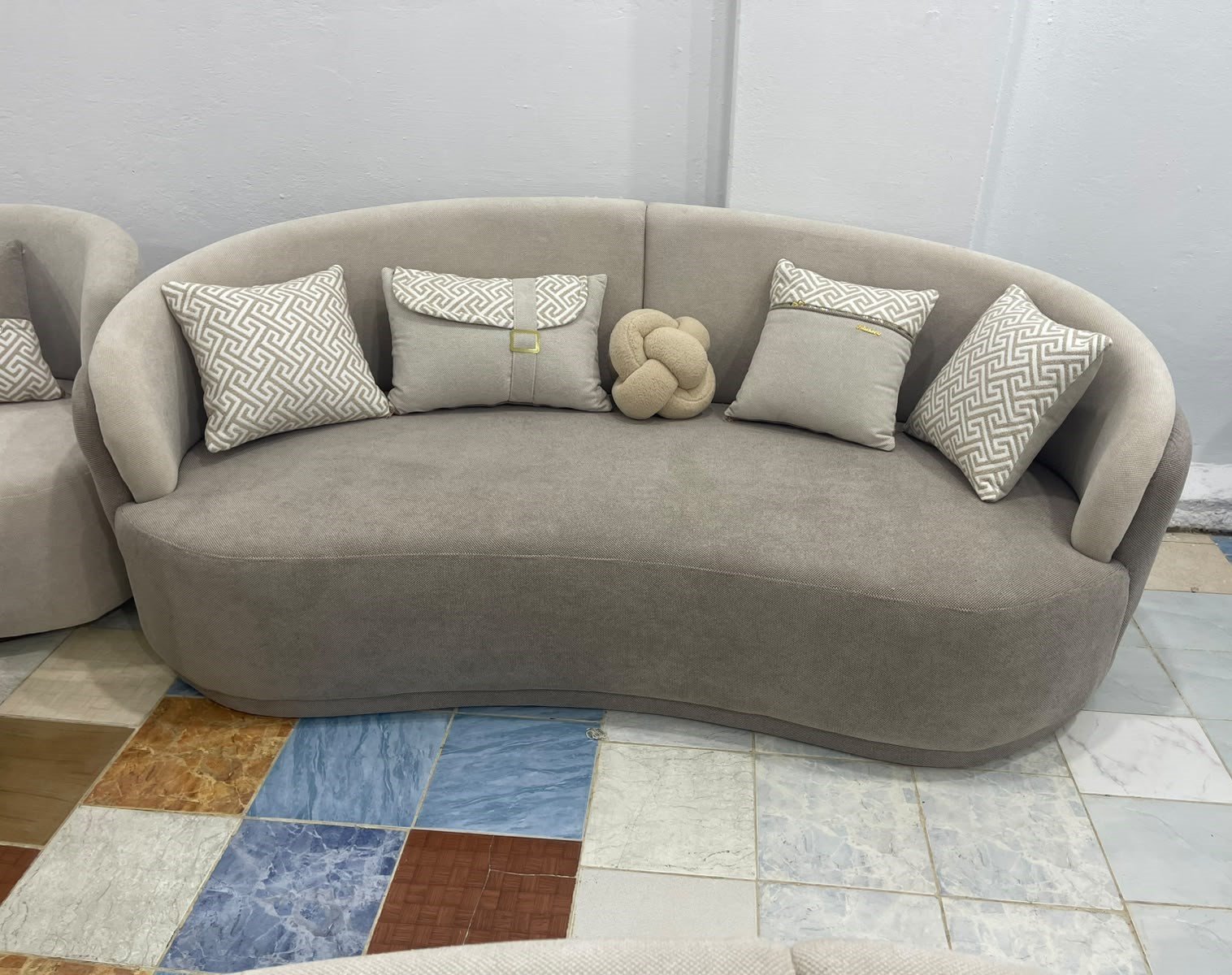3bbd239b-8fc2-4eb8-86ae-584c74b8ba2a أنترية مودرن دمياطي خشب زان طبيعي – 4 قطعة - الصورة 1