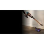 ⁦مكنسة دايسون V16 بيستون أنيمال – 900 واط (قوة شفط 315 Air Watts) – 1.3 لتر – أسود / نحاسي⁩ - الصورة ⁦4⁩