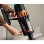 ⁦مكنسة دايسون V16 بيستون أنيمال – 900 واط (قوة شفط 315 Air Watts) – 1.3 لتر – أسود / نحاسي⁩ - الصورة ⁦9⁩